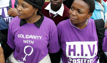 Anti-Aids-Demo in Südafrika: © OBED ZILWA
